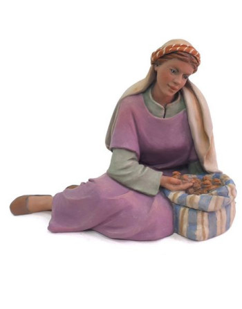 Mujer con saco de nueces