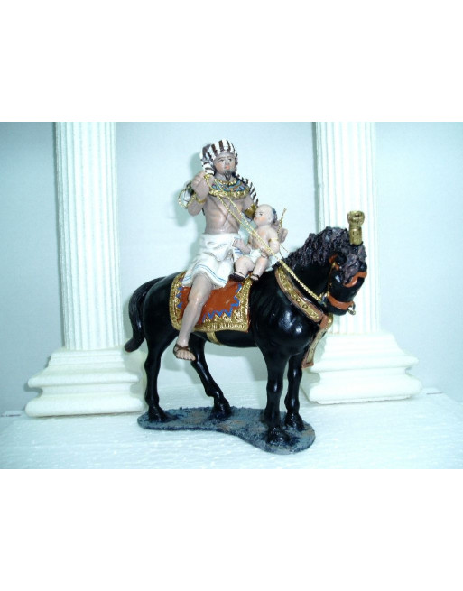 Egipcio con niño a caballo barro lienzado 15-20-25 cm. 15.5976.