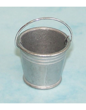 Cubo de aluminio pequeño 1,5x2cm.